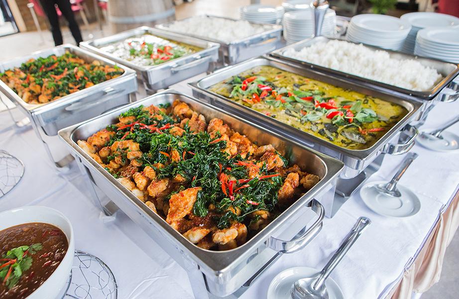 Crafting Memorable Corporate Moments Through Exceptional Catering – Escardak